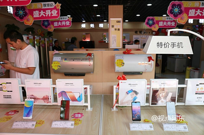 白鹿原樱桃红似火，歌舞欢腾迎丰收